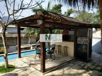 Casa 6 Quartos 320m² 