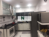 Casa 4 Quartos 305m² 