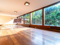 Casa 5 Quartos 384m² 