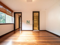 Casa 5 Quartos 384m² 