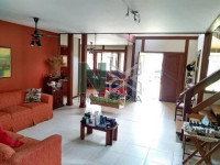 Casa 4 Quartos 245m² 