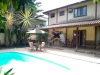 Casa 4 Quartos 245m² 