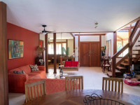 Casa 4 Quartos 245m² 