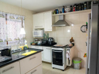 Casa 4 Quartos 245m² 
