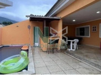 Casa 4 Quartos 200m² 