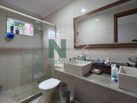 Casa 4 Quartos 200m² 
