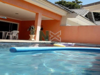 Casa 4 Quartos 200m² 