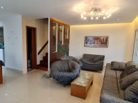 Casa 4 Quartos 213m² 