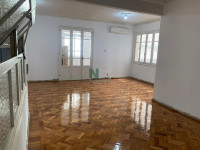 Apartamento 3 Quartos 143m² 