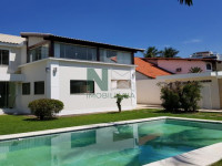 Casa 4 Quartos 410m² 