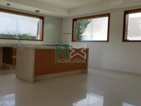Casa 4 Quartos 410m² 