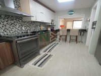 Casa 3 Quartos 200m² 