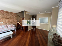Casa 4 Quartos 250m² 