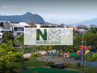 Casa 5 Quartos 329m² 