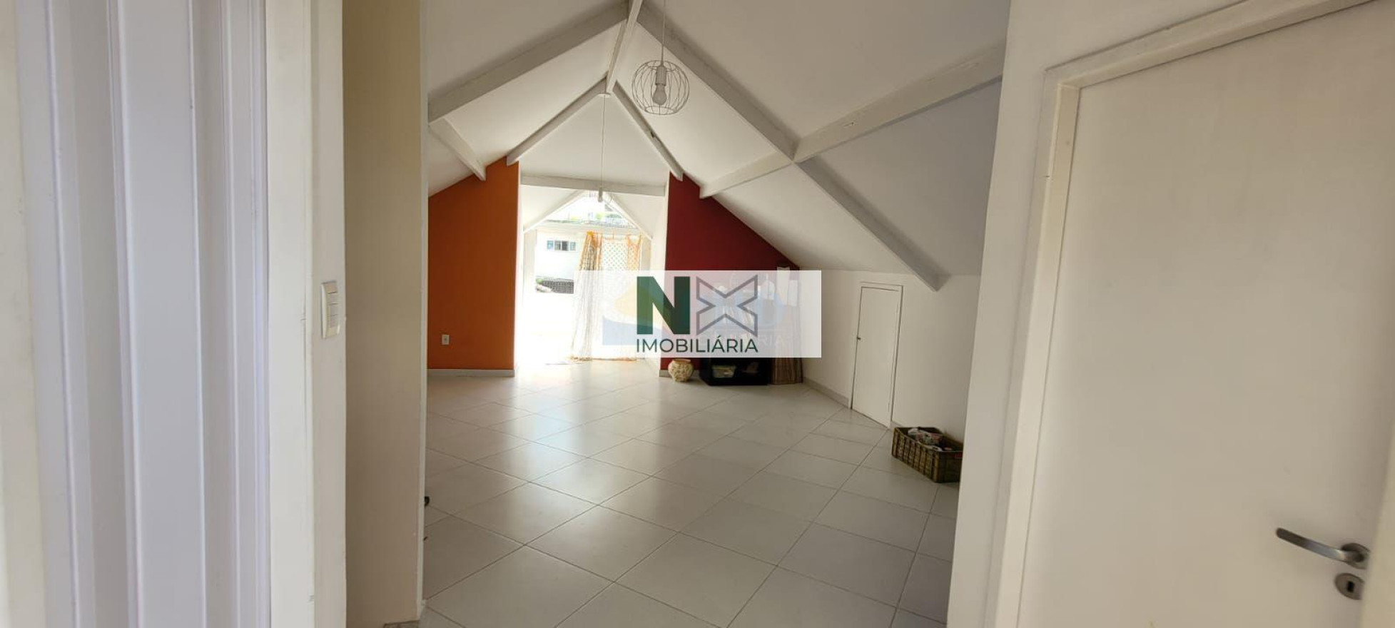 Casa 4 Quartos 200m² 
