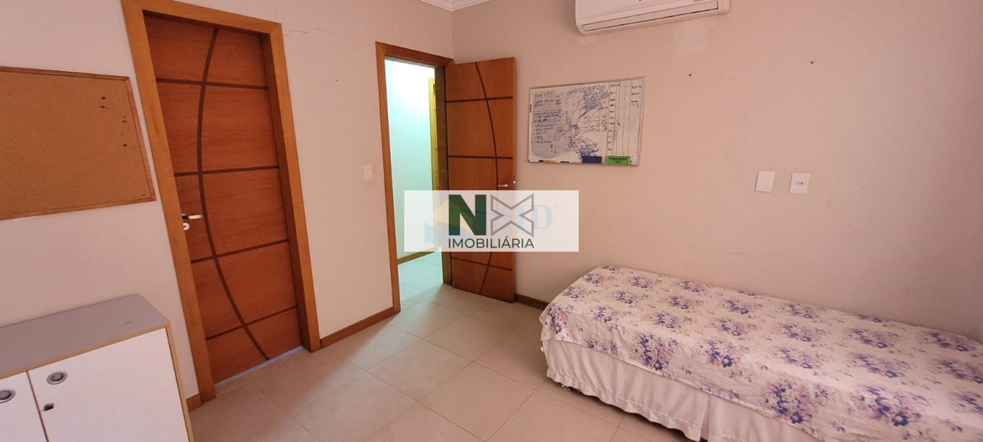 Casa 4 Quartos 200m² 