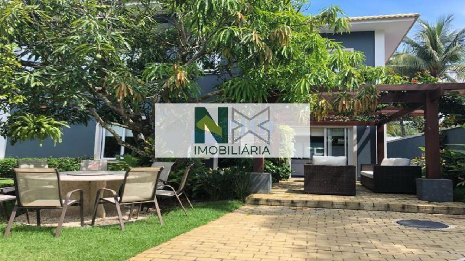 Casa 4 Quartos 380m² 