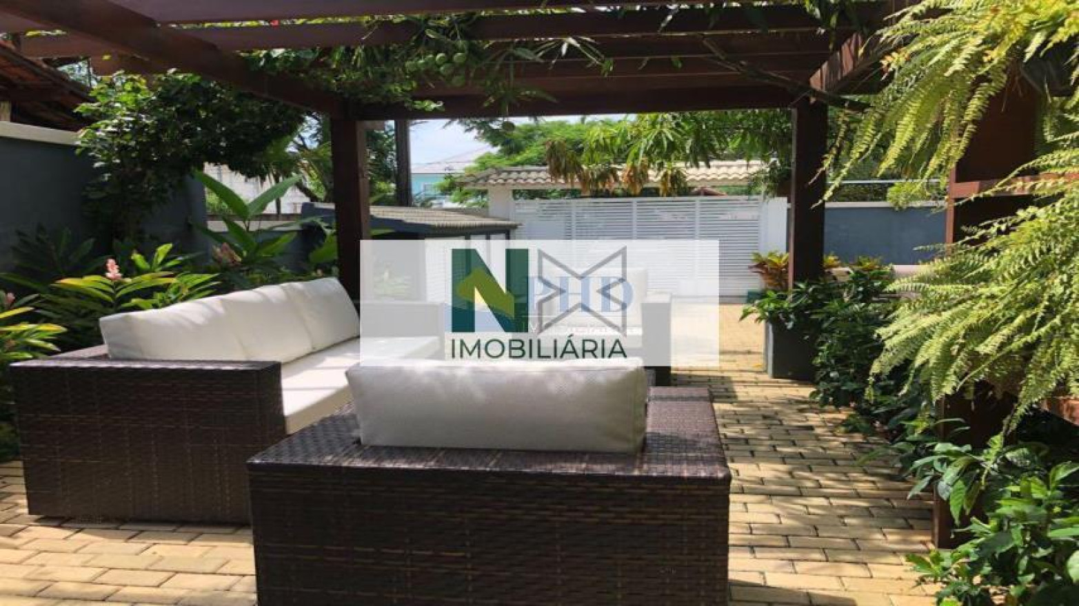 Casa 4 Quartos 380m² 