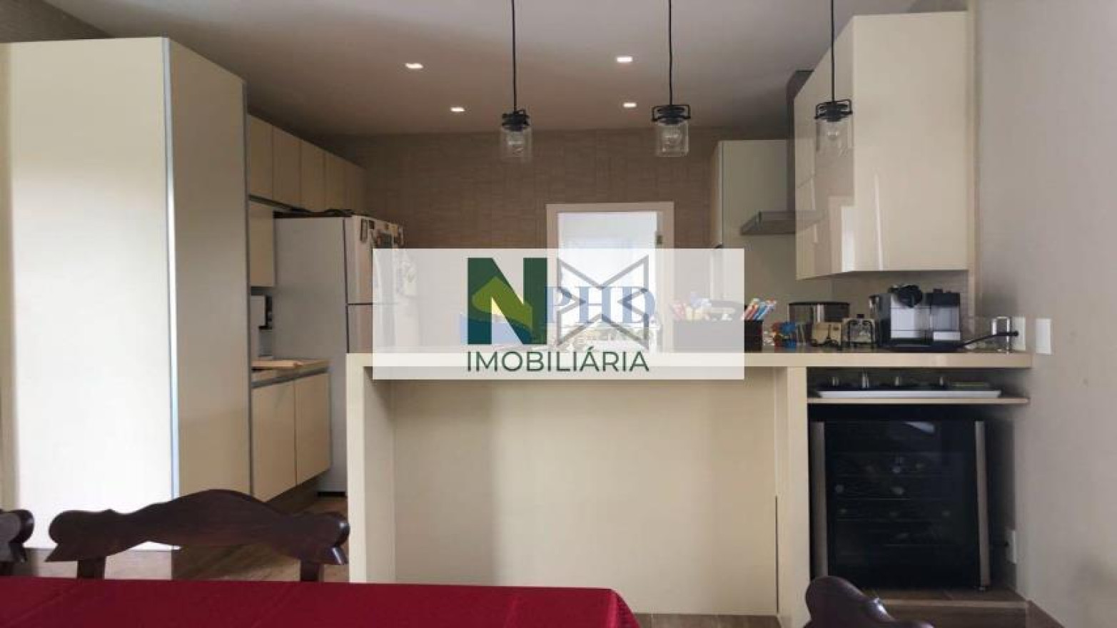 Casa 4 Quartos 380m² 