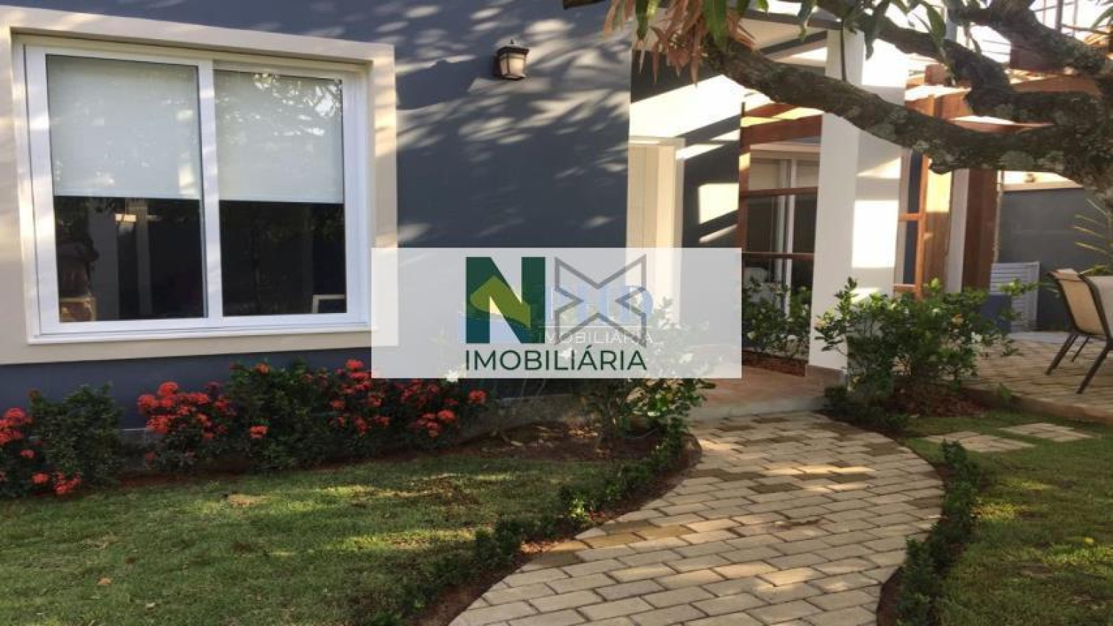 Casa 4 Quartos 380m² 