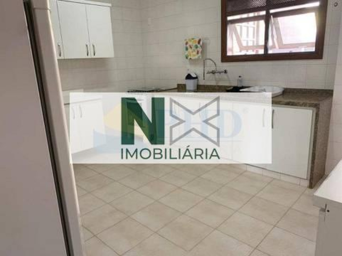 Cobertura 3 Quartos 230m² 