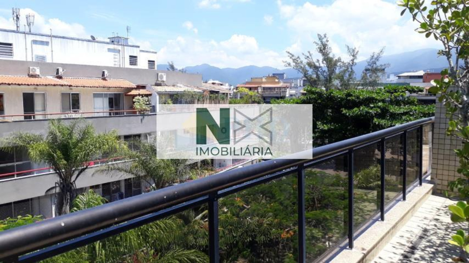 Cobertura 3 Quartos 230m² 