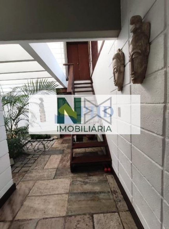 Casa 5 Quartos 360m² 