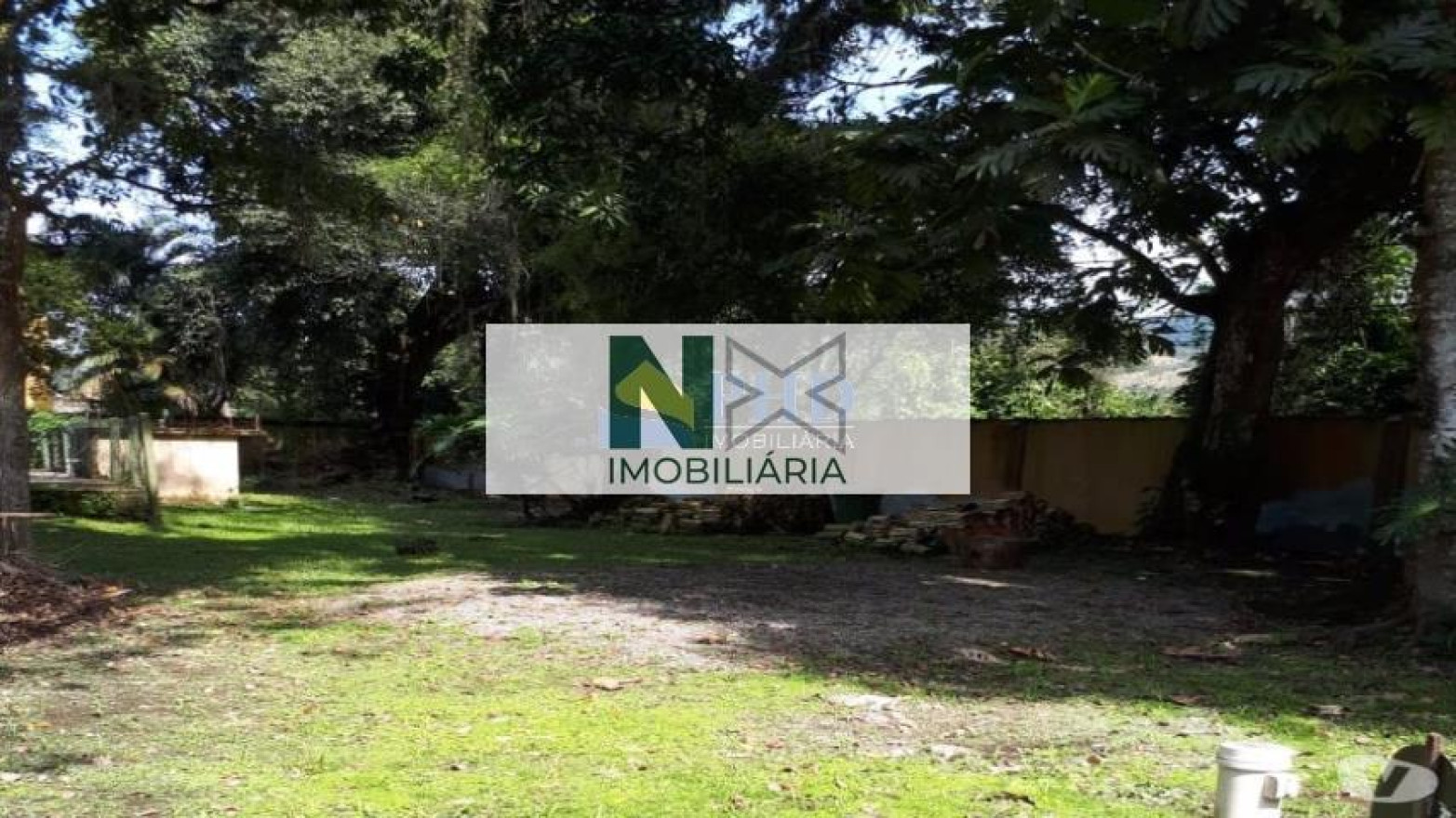 Terreno  435m² 