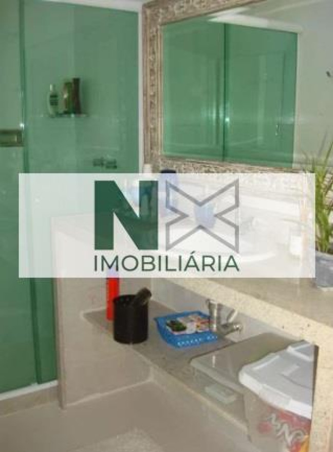 Casa 4 Quartos 390m² 