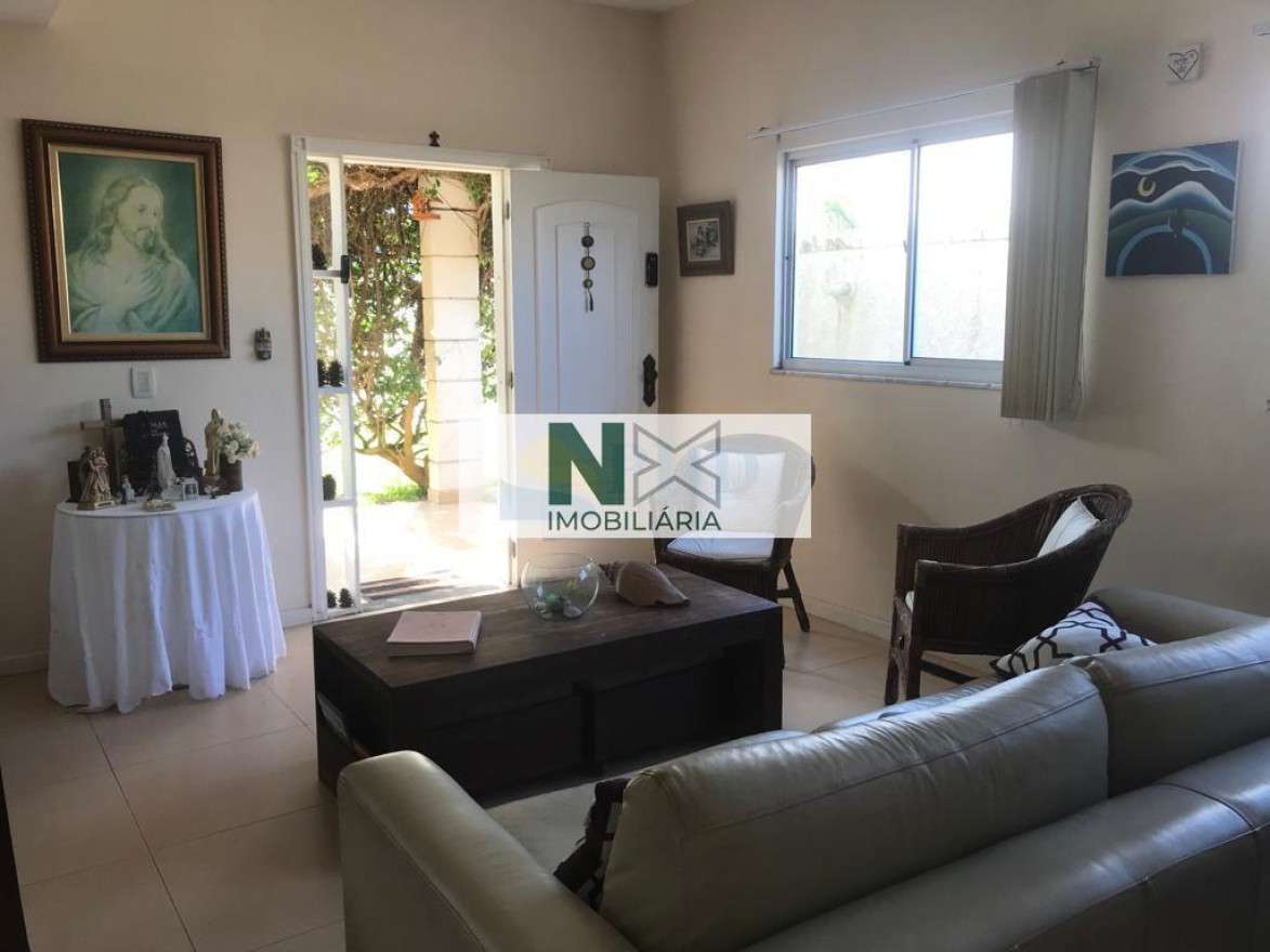 Casa 4 Quartos 200m² 