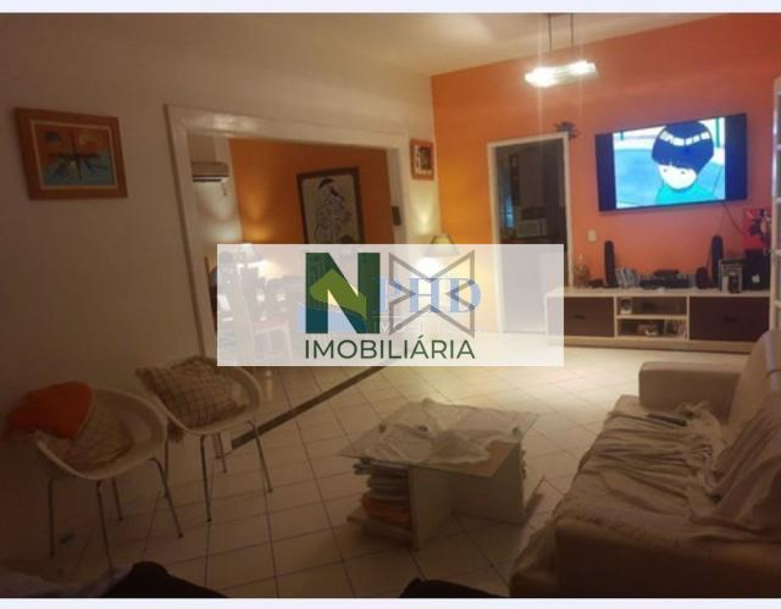 Casa 5 Quartos 330m² 