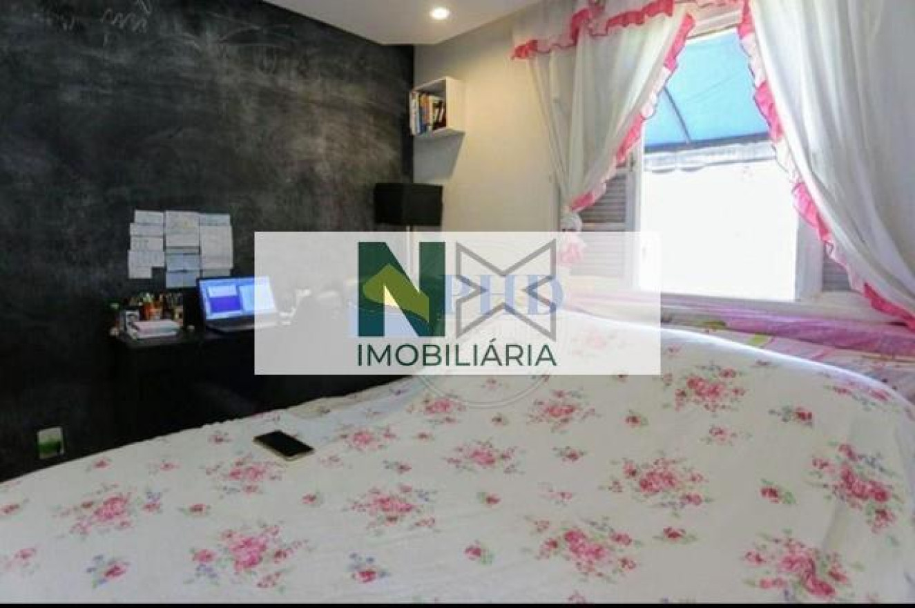 Casa 5 Quartos 330m² 