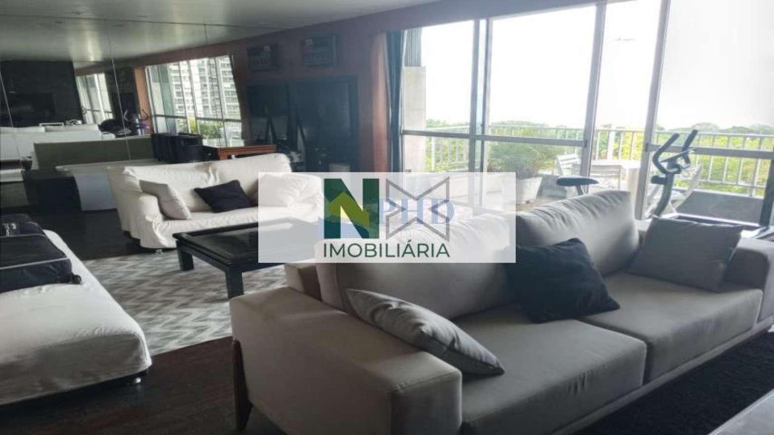 Apartamento 4 Quartos 220m² 