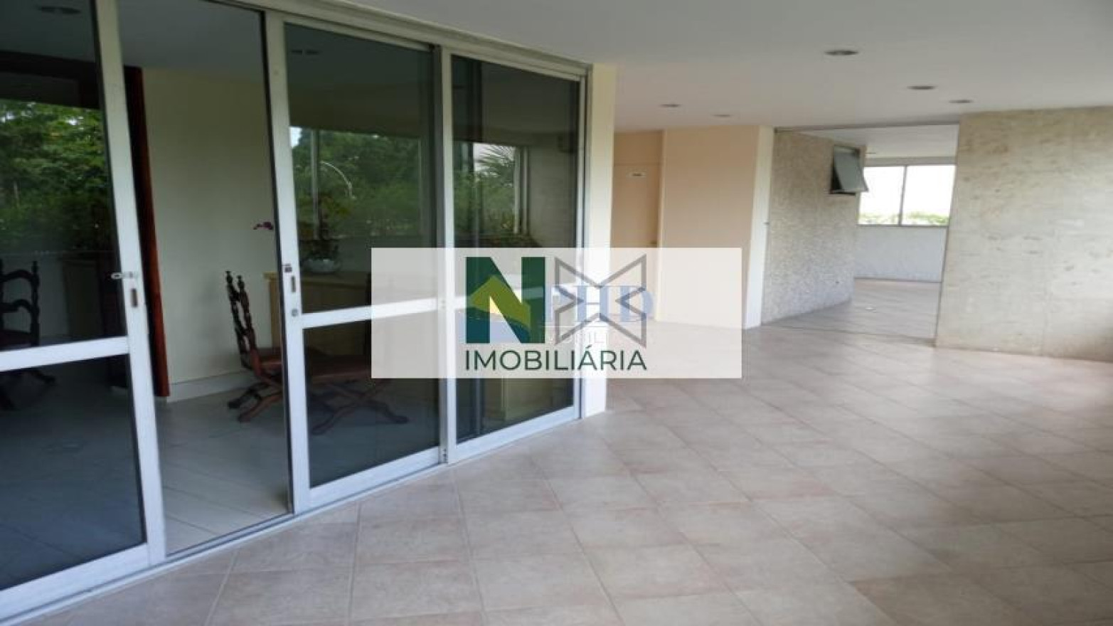 Apartamento 4 Quartos 220m² 