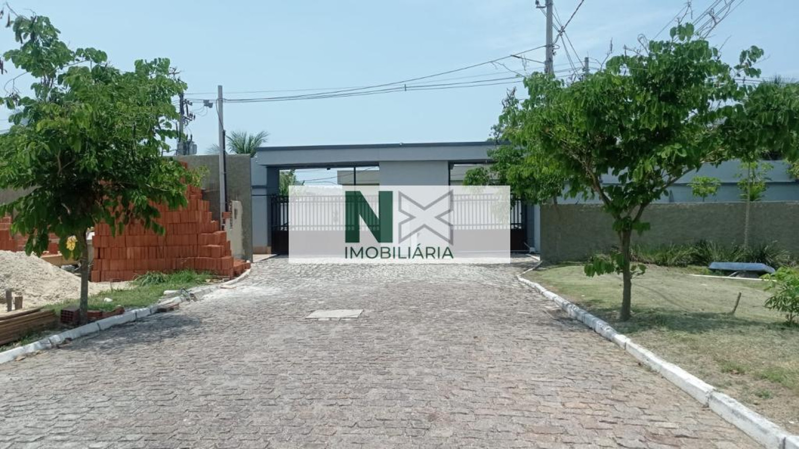 Terreno  240m² 