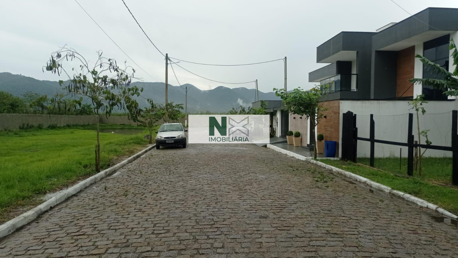 Terreno  240m² 