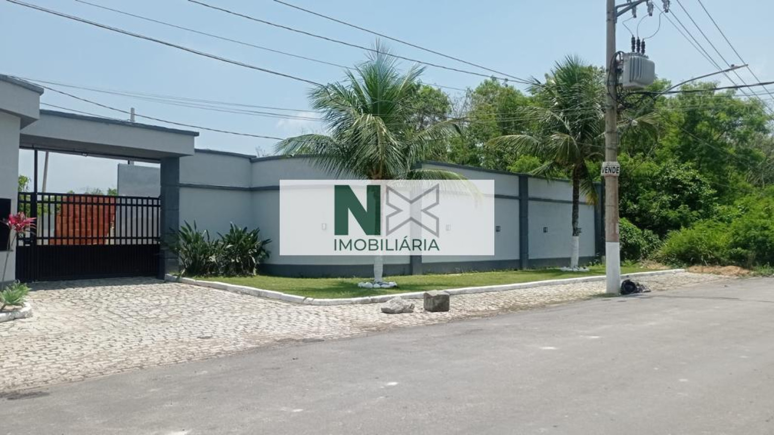 Terreno  240m² 