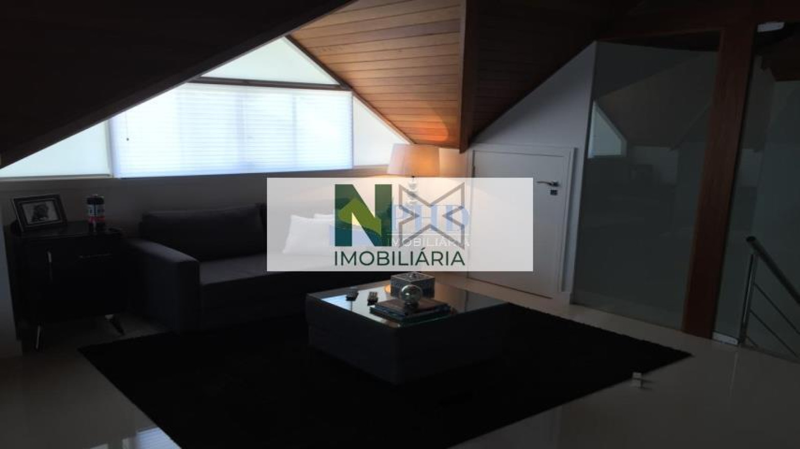 Casa 4 Quartos 340m² 