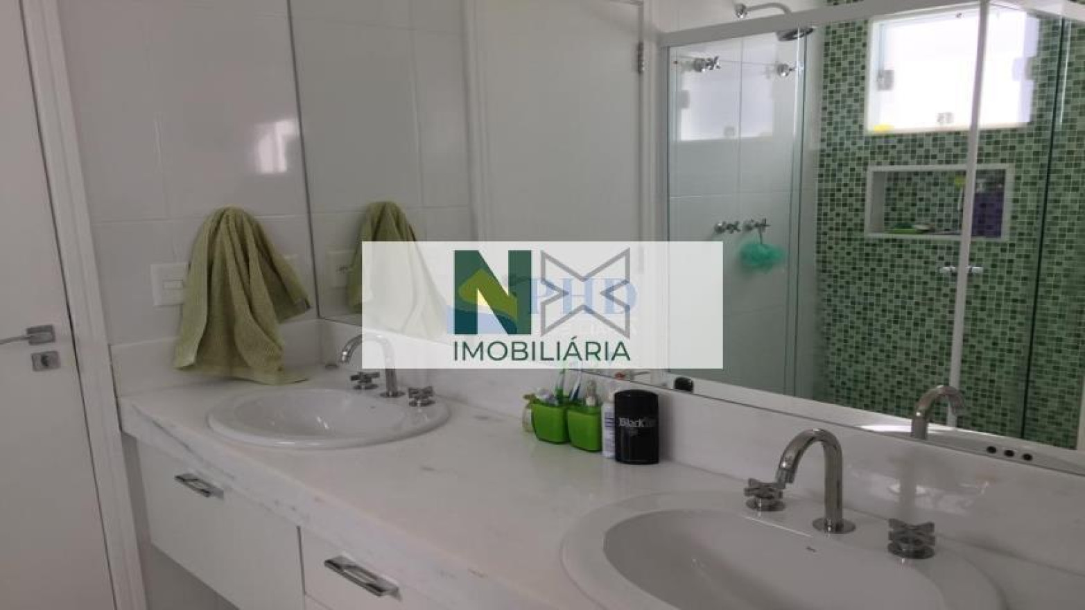 Casa 4 Quartos 340m² 