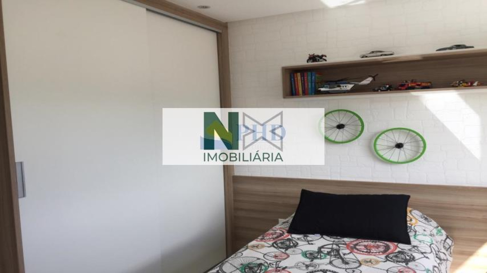 Casa 4 Quartos 340m² 