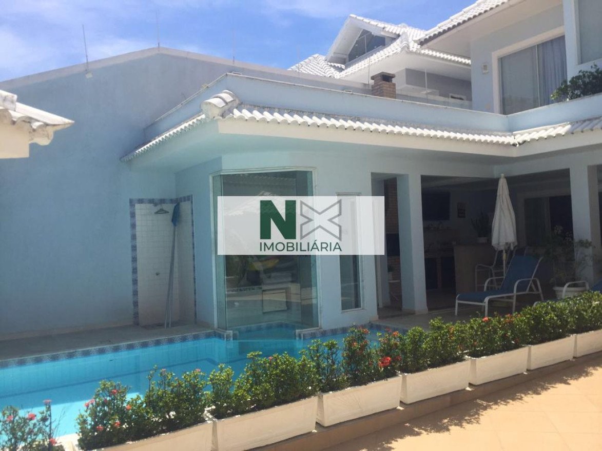 Casa 4 Quartos 305m² 
