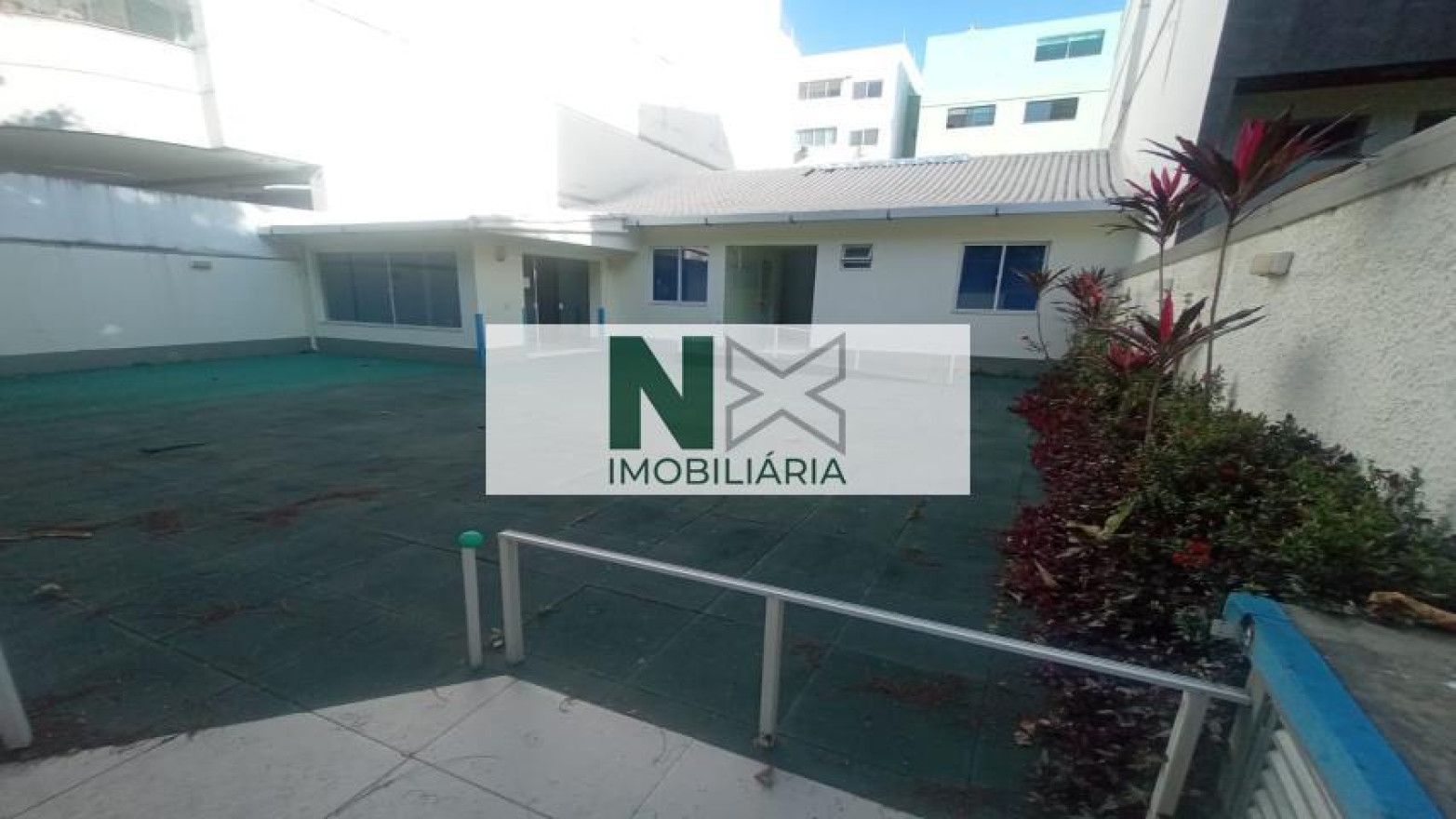 Casa 9 Quartos 200m² 