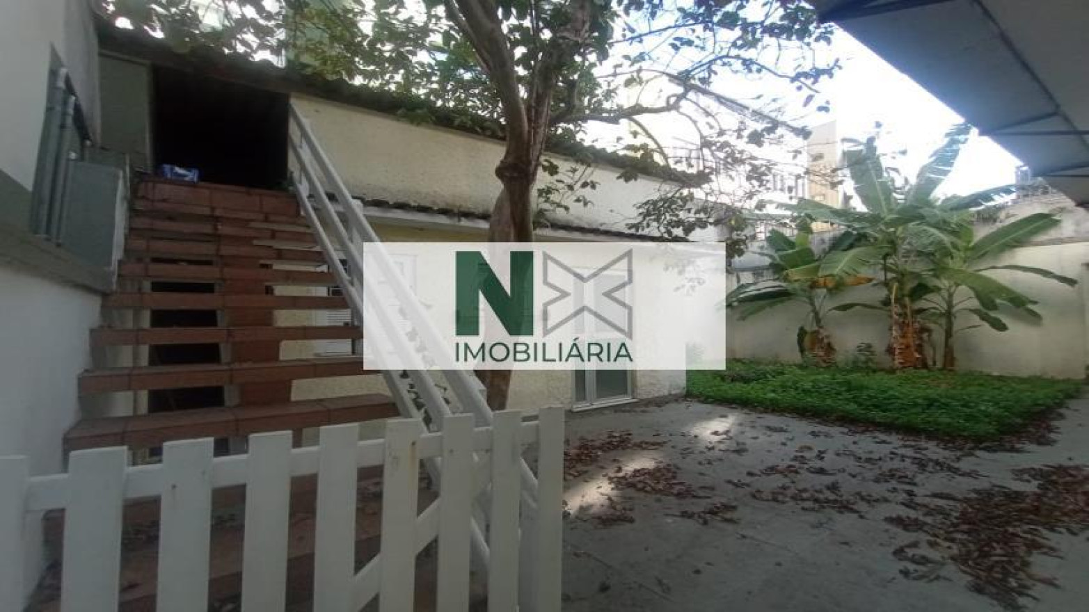 Casa 9 Quartos 200m² 