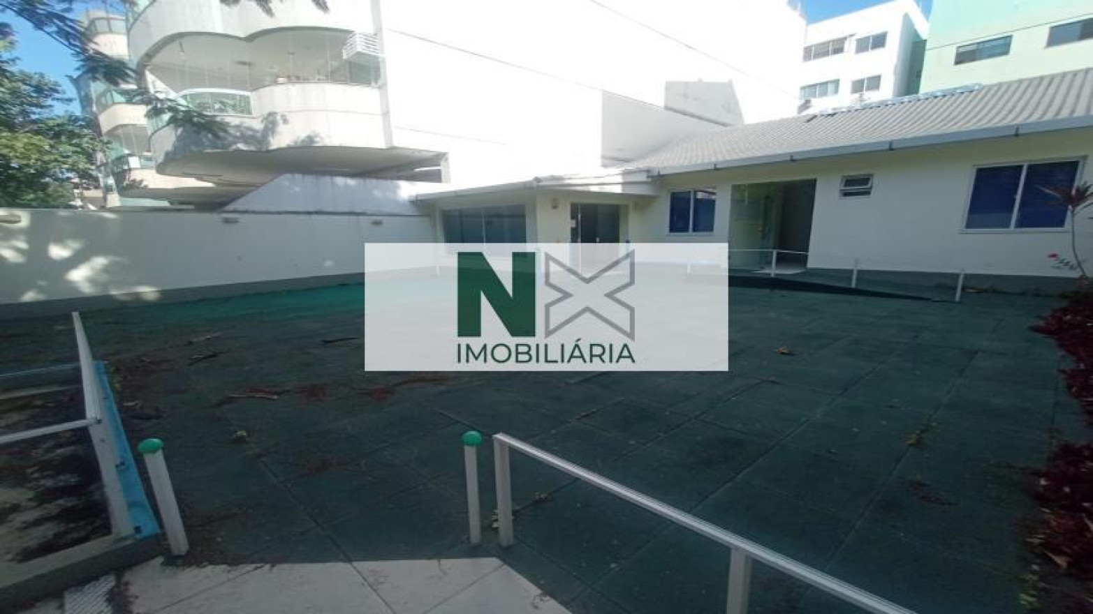 Casa 9 Quartos 200m² 