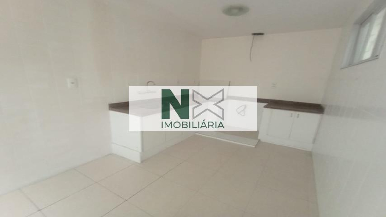Casa 9 Quartos 200m² 