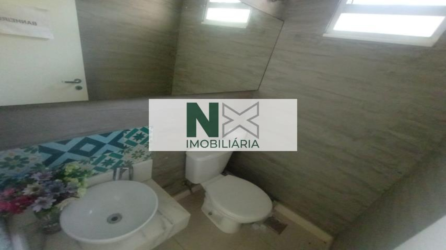 Casa 9 Quartos 200m² 