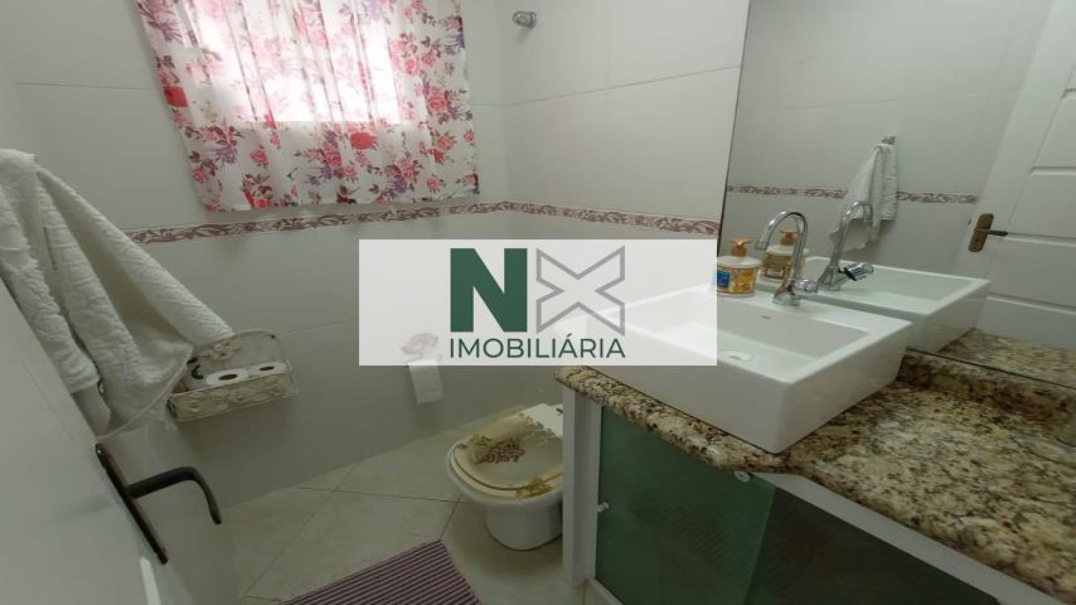 Casa 5 Quartos 300m² 