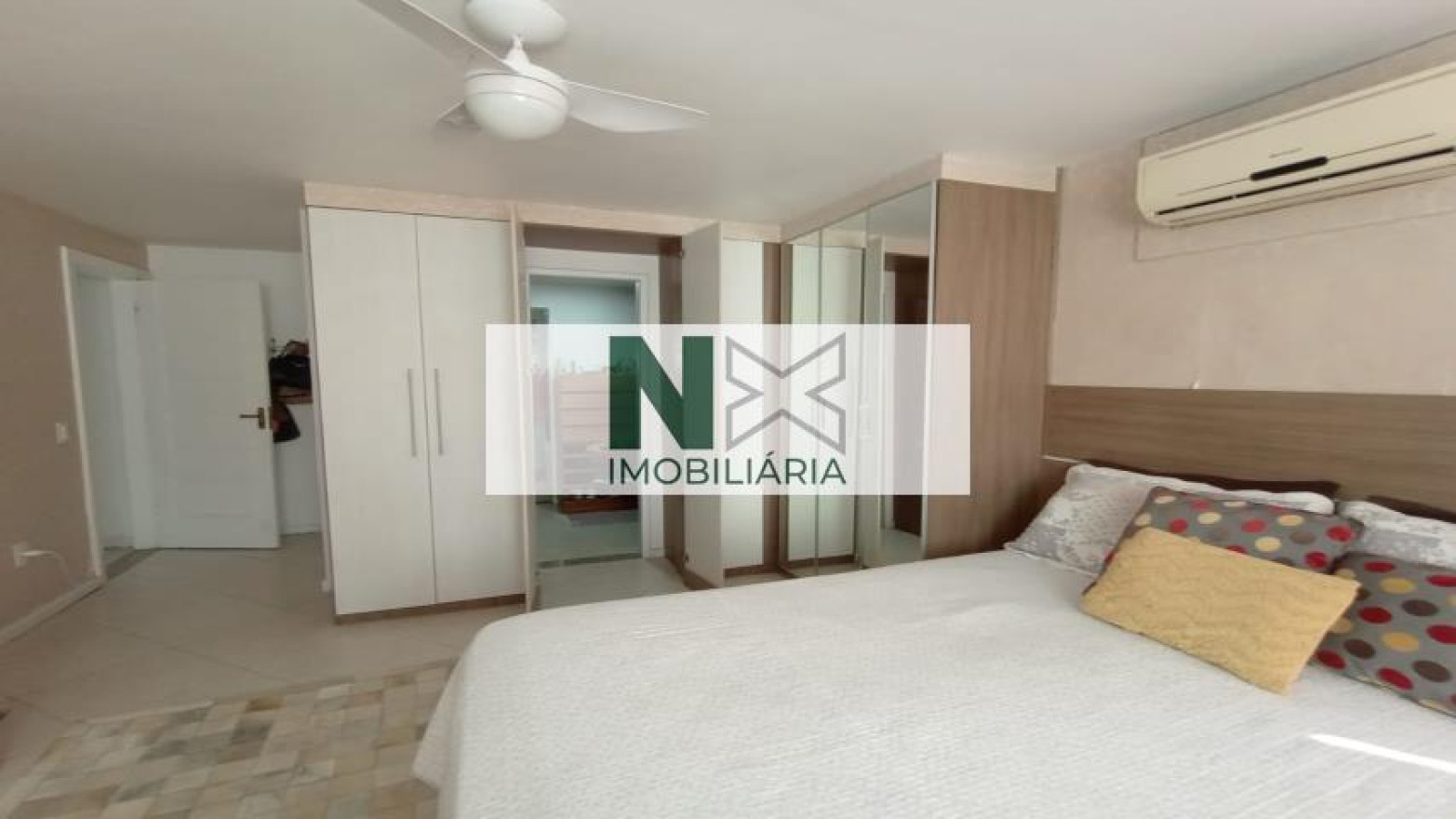 Casa 5 Quartos 300m² 
