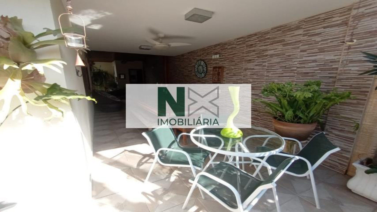 Casa 5 Quartos 300m² 