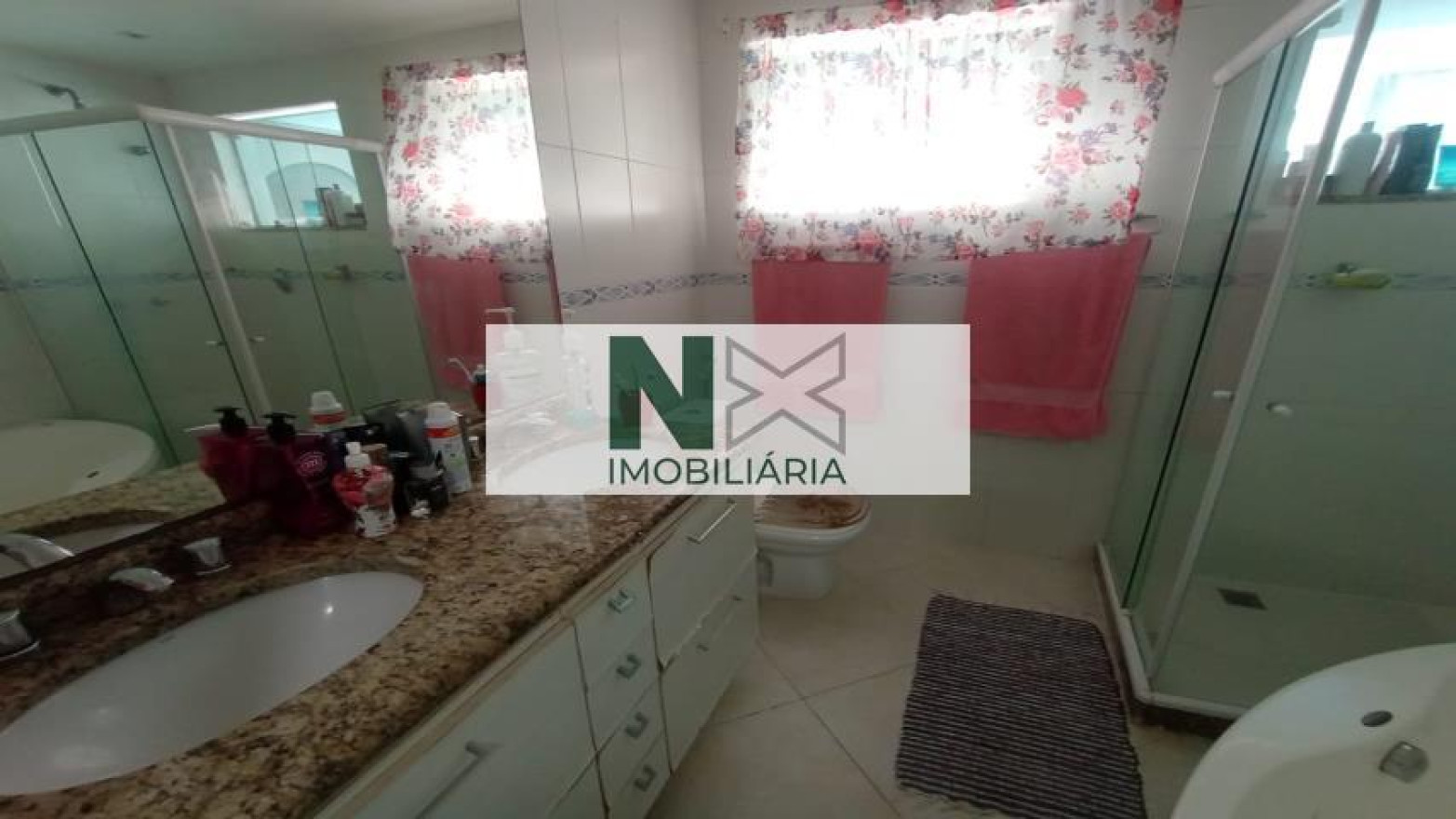 Casa 5 Quartos 300m² 